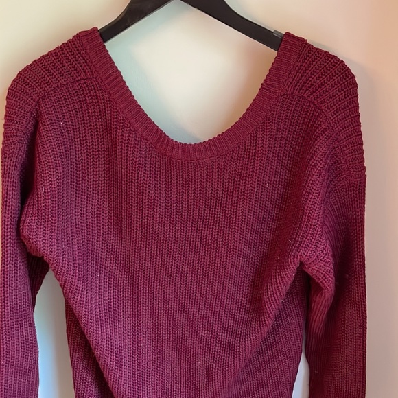 Lulu’s sweater - Picture 2 of 4